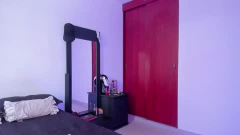 Snapshot of little_kayla_ chatting on 02.12.25 kayla Instagram kayla 71082 online show from 02.12.25