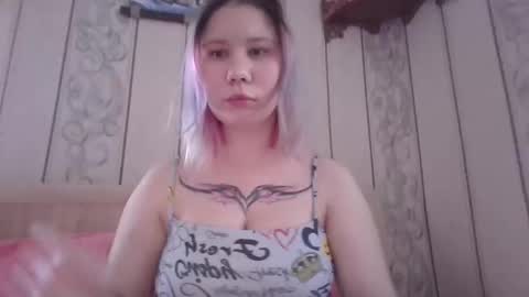 Snapshot of little_kitsune chatting on 10.01.25 Rachel online show from 10.01.25