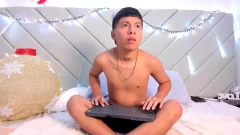 little_kris1 online show from 12.01.25