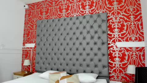 Snapshot of little_lilith_apple chatting on 01.13.25 little_lilith_apple online show from 01.13.25