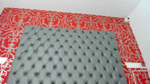 Snapshot of little_lilith_apple chatting on 01.23.25 little_lilith_apple online show from 01.23.25