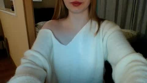Snapshot of little_mariaa chatting on 12.04.25 Maria online show from 12.04.25
