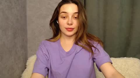 Mia   Im online every day 1530 PM in New York  2030 PM in London online show from 12.08.24