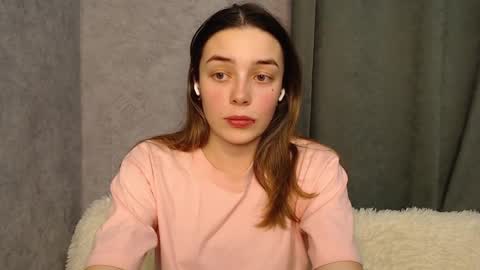 Mia   Im online every day 1530 PM in New York  2030 PM in London online show from 12.16.24