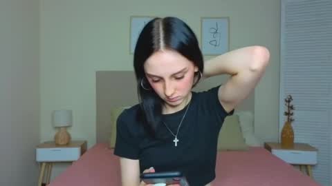 Snapshot of little_mollee chatting on 09.15.25 little_mollee online show from 09.15.25