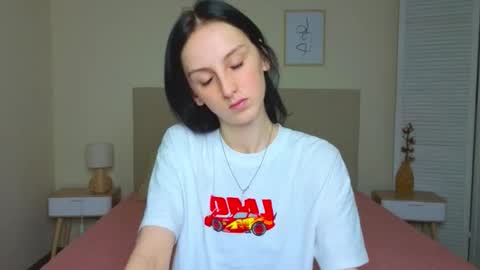 Snapshot of little_mollee chatting on 09.20.25 little_mollee online show from 09.20.25