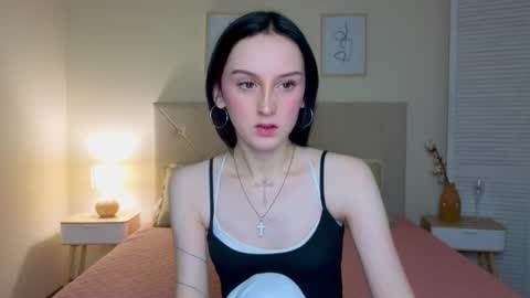 Snapshot of little_mollee chatting on 10.06.25 little_mollee online show from 10.06.25