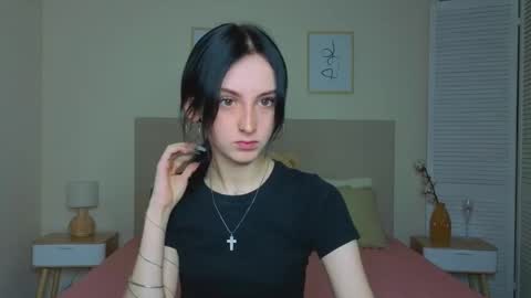 Snapshot of little_mollee chatting on 10.19.25 little_mollee online show from 10.19.25