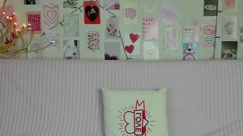 Snapshot of little_radiant_sun chatting on 07.16.26 Kriss online show from 07.16.26