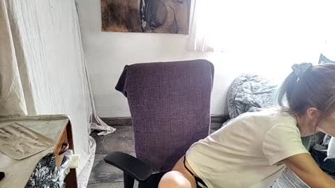 Snapshot of little_savage chatting on 01.19.25 little_savage online show from 01.19.25