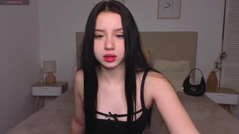 Snapshot of little_sweet1ie chatting on 02.21.26 little_sweet1ie online show from 02.21.26