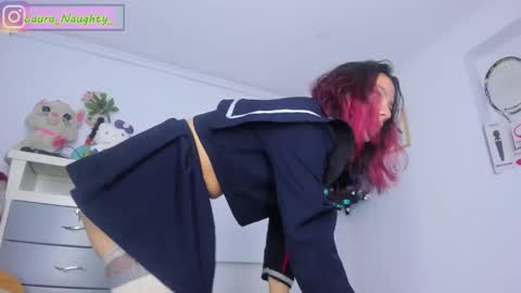 Im Laura. buy my contentcompra mi contenido offline  online show from 01.13.25