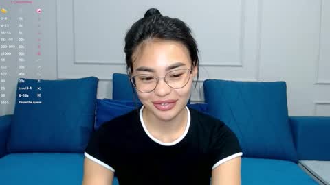 Kwan online show from 10.15.25