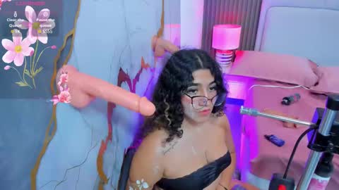 little_valentinaa online show from 11.21.25