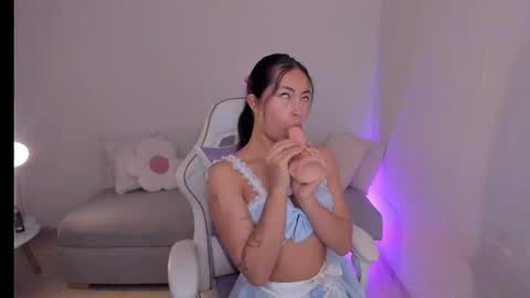 Xiom online show from 11.04.25