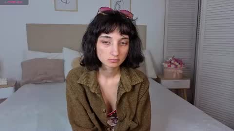 Snapshot of little_zoi chatting on 06.24.26 Zoi online show from 06.24.26