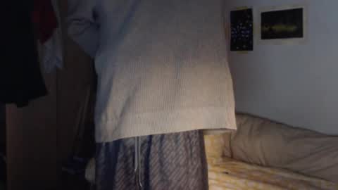 littlealien7 online show from 09.12.25