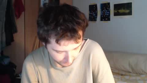 littlealien7 online show from 10.24.25