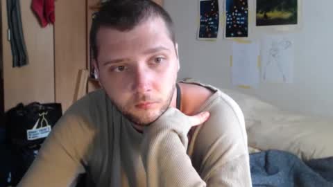 littlealien7 online show from 11.15.25