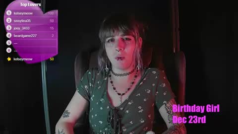 Snapshot of littlechaosdoll chatting on 12.18.24 Gwen online show from 12.18.24