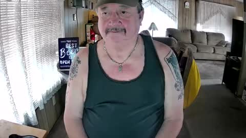 Littled83057 online show from 10.03.25