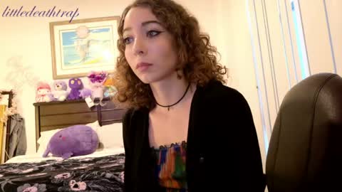 littledeathtrap online show from 04.11.26