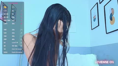 Snapshot of littlee_emilyy_ chatting on 12.13.24 Emily  online show from 12.13.24