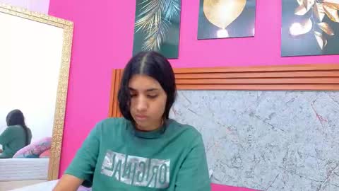 Snapshot of littlee_emilyy_ chatting on 03.17.26 Emily online show from 03.17.26