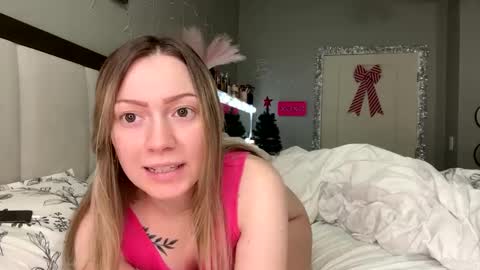 LittleMomma online show from 01.06.25