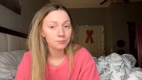 LittleMomma online show from 01.21.25