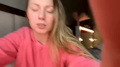 LittleMomma online show from 01.21.25