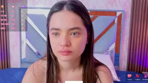 Snapshot of littleesara18 chatting on 05.18.26 Sara online show from 05.18.26