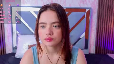 Snapshot of littleesara18 chatting on 05.29.26 Sara online show from 05.29.26
