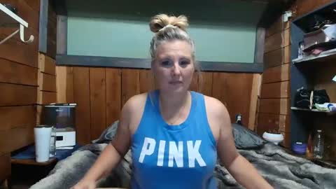 Snapshot of littlelisa1 chatting on 05.29.26 lisanixs online show from 05.29.26
