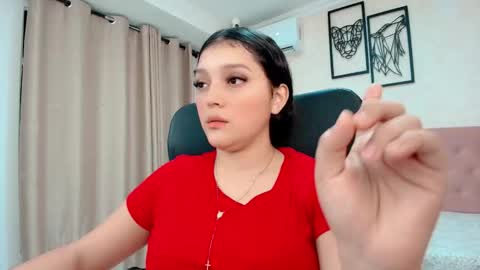 Sarahs Room online show from 12.16.25