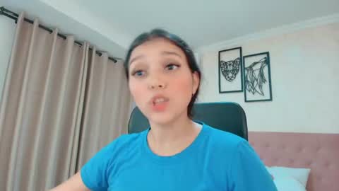 Sarahs Room online show from 07.15.26