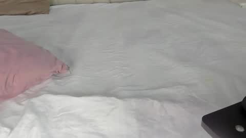 im olivia IG littleolivia01 online show from 02.16.25