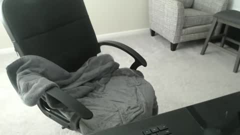 Snapshot of littleone1111765968 chatting on 12.01.24 littleone1111765968 online show from 12.01.24