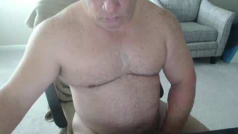 Snapshot of littleone1111765968 chatting on 09.30.25 littleone1111765968 online show from 09.30.25