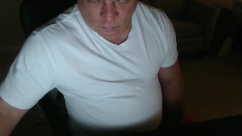 Snapshot of littleone1111765968 chatting on 10.25.25 littleone1111765968 online show from 10.25.25