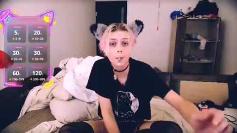 Snapshot of littlepinkcat chatting on 06.18.26 Felix online show from 06.18.26
