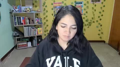 Mia  Wednesday to Sunday 730 am to 1030 am Colombian Hour D online show from 02.10.25