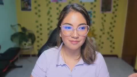 Mia  Wednesday to Sunday 730 am to 1030 am Colombian Hour D online show from 04.16.26