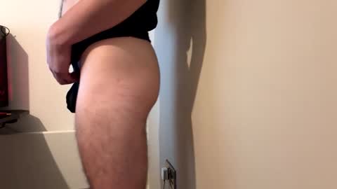 Snapshot of littleprincegotkinky chatting on 09.30.25 yettobebroken online show from 09.30.25