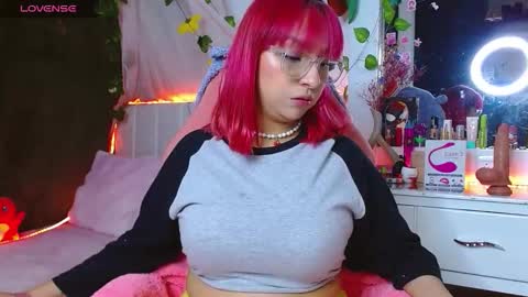 Snapshot of littlerouse_ chatting on 10.21.25 Ruby Rouse online show from 10.21.25