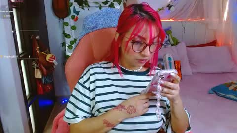 Snapshot of littlerouse_ chatting on 05.23.26 Ruby Rouse online show from 05.23.26