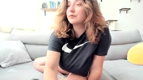 Snapshot of littlerowbo chatting on 06.16.26 Allison D online show from 06.16.26