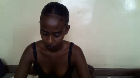 littlesandie online show from 02.04.25