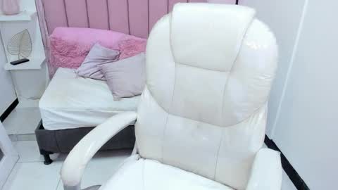  sofii  online show from 09.25.25