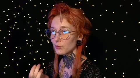 Niki  free tg channel with some photos gifs and info about streams  online show from 02.07.25